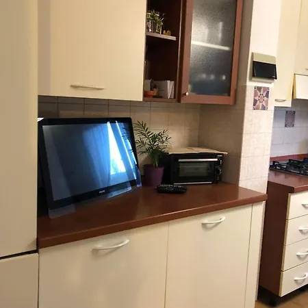 Anna Apartment *