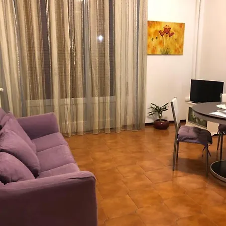 Anna Apartment *